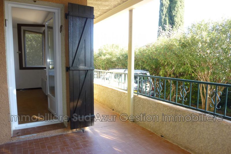 Photo Appartement Puget-Ville Location appartement 3 pièces 70 m²