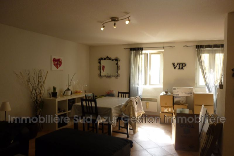Photo Appartement Solliès-Pont Location appartement 2 pièces 49 m²