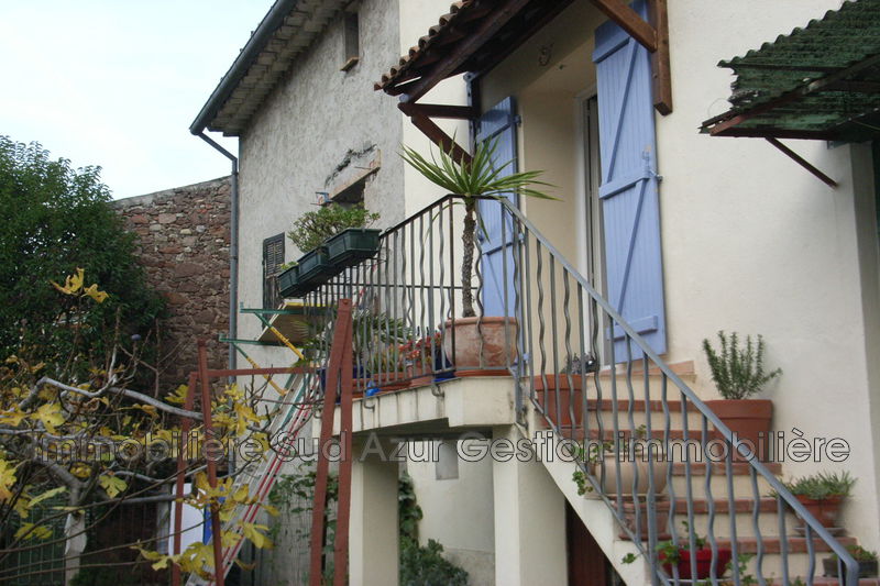 Photo Appartement Solliès-Pont Location appartement 2 pièces 45 m²