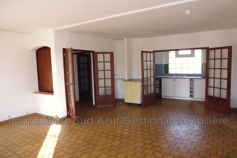 Photo Appartement Solliès-Pont Location appartement 3 pièces 62 m²