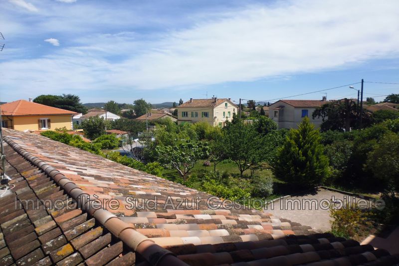 Photo Appartement Solliès-Pont Location appartement 3 pièces 67 m²