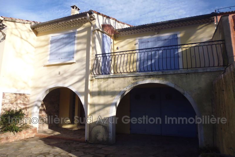 Photo Maison de village Solliès-Pont Location maison de village 2 chambres 76 m²