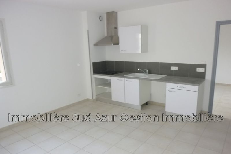 Photo Appartement Solliès-Pont Location appartement 2 pièces 40 m²