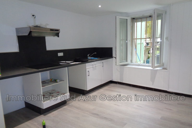 Photo Appartement Solliès-Pont Location appartement 2 pièces 29 m²