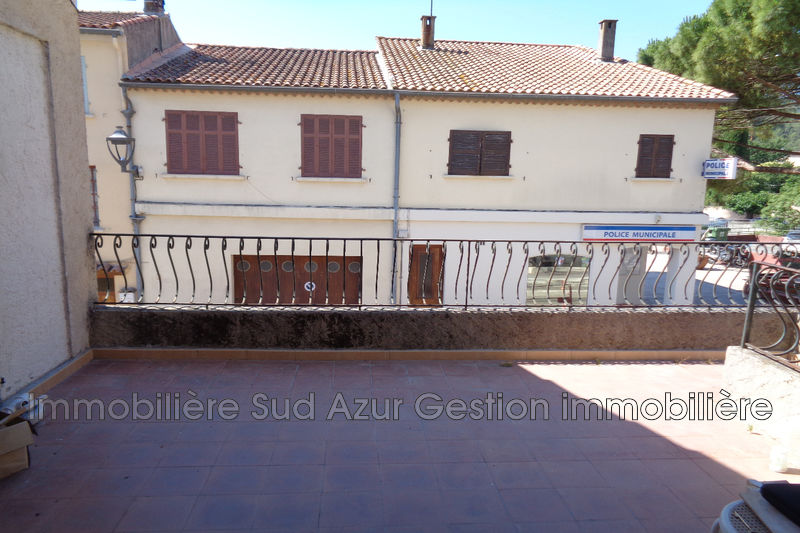 Photo Appartement Solliès-Toucas Location appartement 3 pièces 90 m²