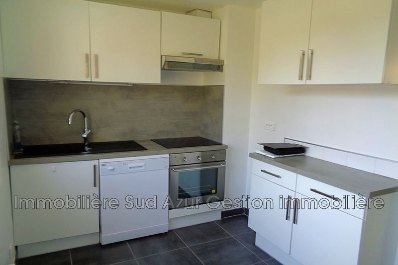 Photo Appartement Toulon Location appartement 4 pièces 65 m²