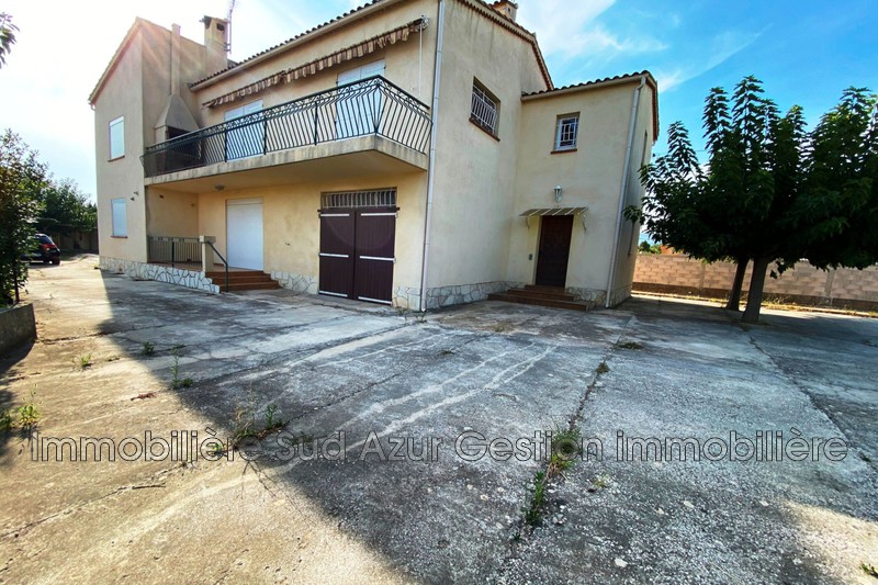 Photo Appartement La Crau Location appartement 3 pièces 75 m²