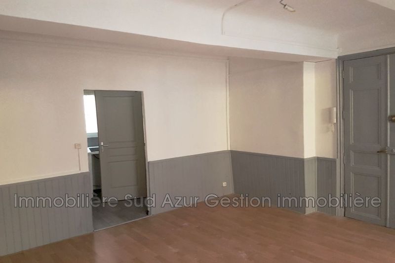 Photo Murs local professionnel Pignans Centre-ville, Professionnel murs local professionnel 20 m²