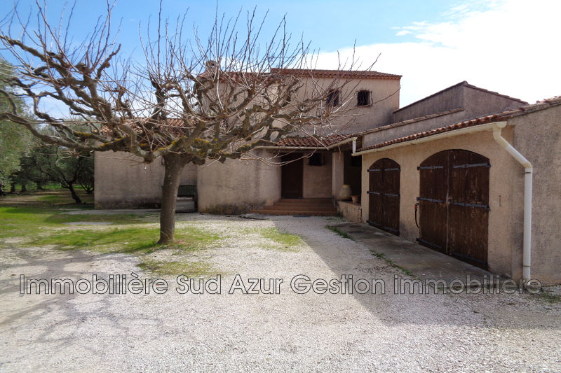 Photo Propriété Solliès-Pont achat propriété 5 pièces 139 m²