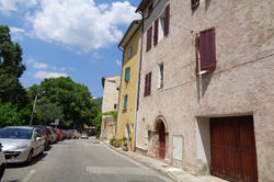 Photos Maison de village à vendre Belgentier 83210