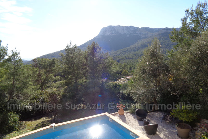 Photo Propriété Solliès-Ville achat propriété 8 pièces 300 m²