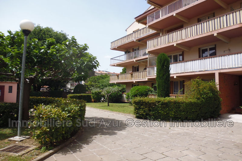 Photo Appartement Solliès-Pont achat appartement 5 pièces 105 m²