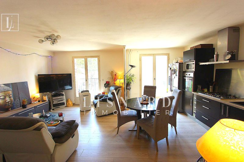 Photo Appartement Golfe-Juan achat appartement 4 pièces 75 m²