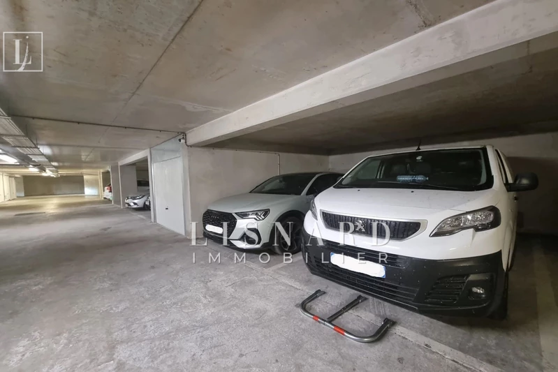 garage  Vallauris    