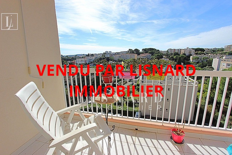appartement  3 pièces  Antibes   60 m² -   