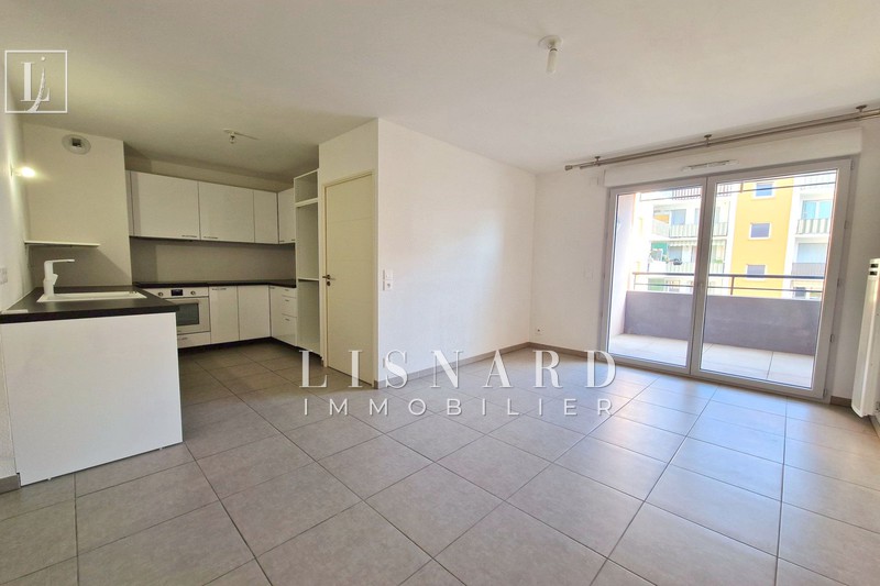 appartement  2 pièces  Vallauris   42 m² -   