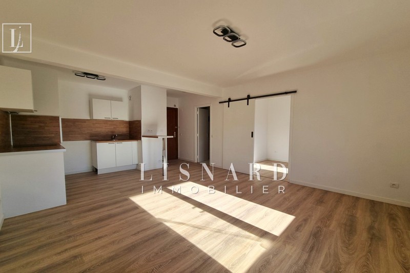 appartement  2 pièces  Vallauris   32 m² -   