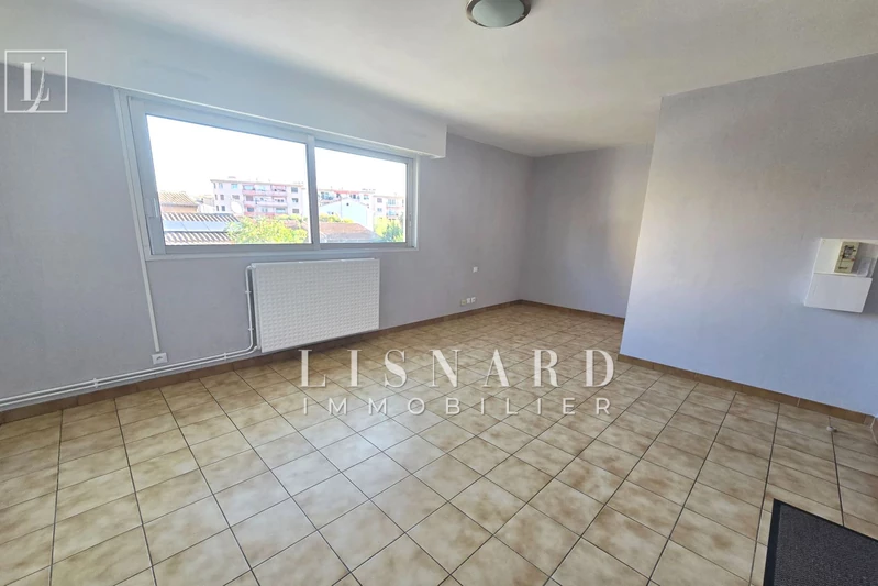appartement  studio  Vallauris   24 m² -   