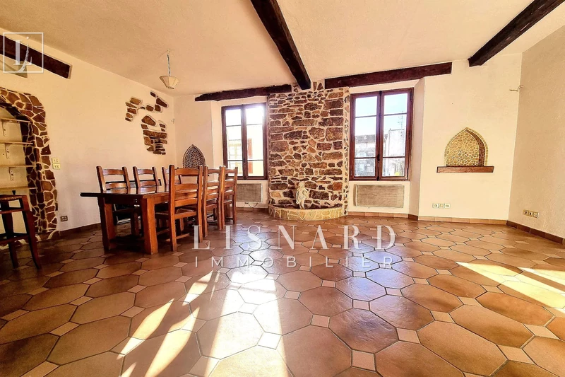 appartement  3 pièces  Vallauris   73&nbsp;m&sup2; -   