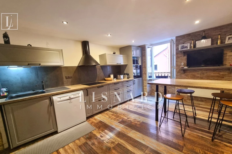 maison  4 pièces  Vallauris   80 m² -   