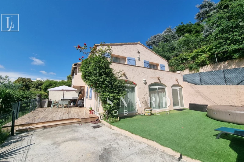 maison  1 room  Vallauris   108 m² -   
