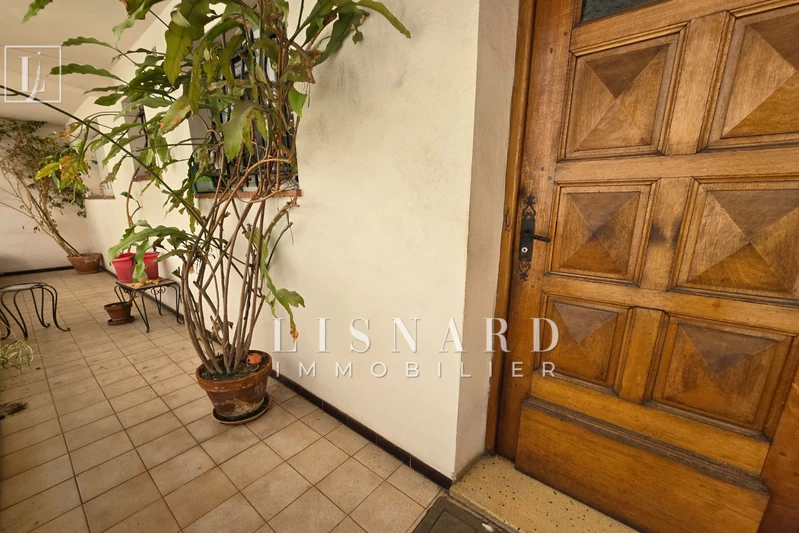 maison  6 rooms  Vallauris   150 m² -   
