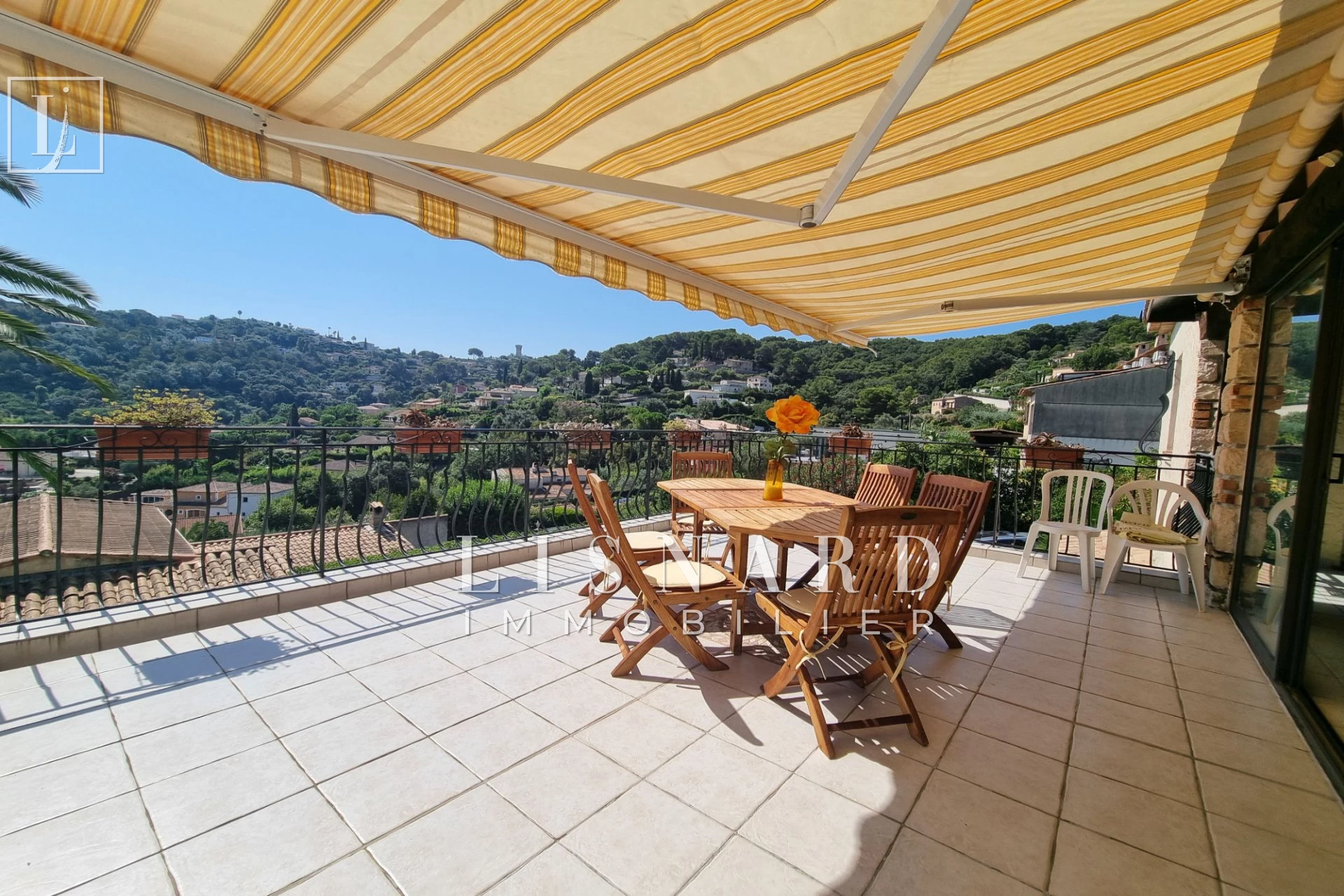Maison 4 pièces 234 m² · à Vallauris · 234 m² · 890 000 €