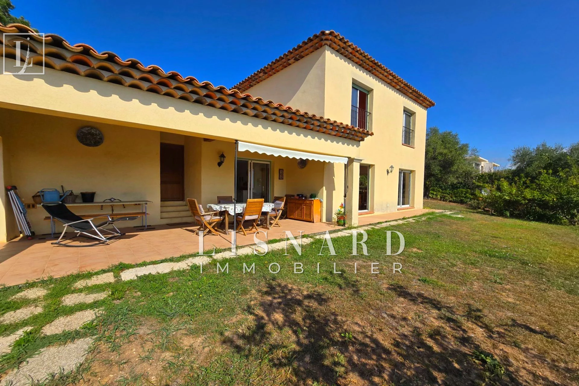 Maison 4 pièces 140 m² · à Vallauris · 140 m² · 800 000 €