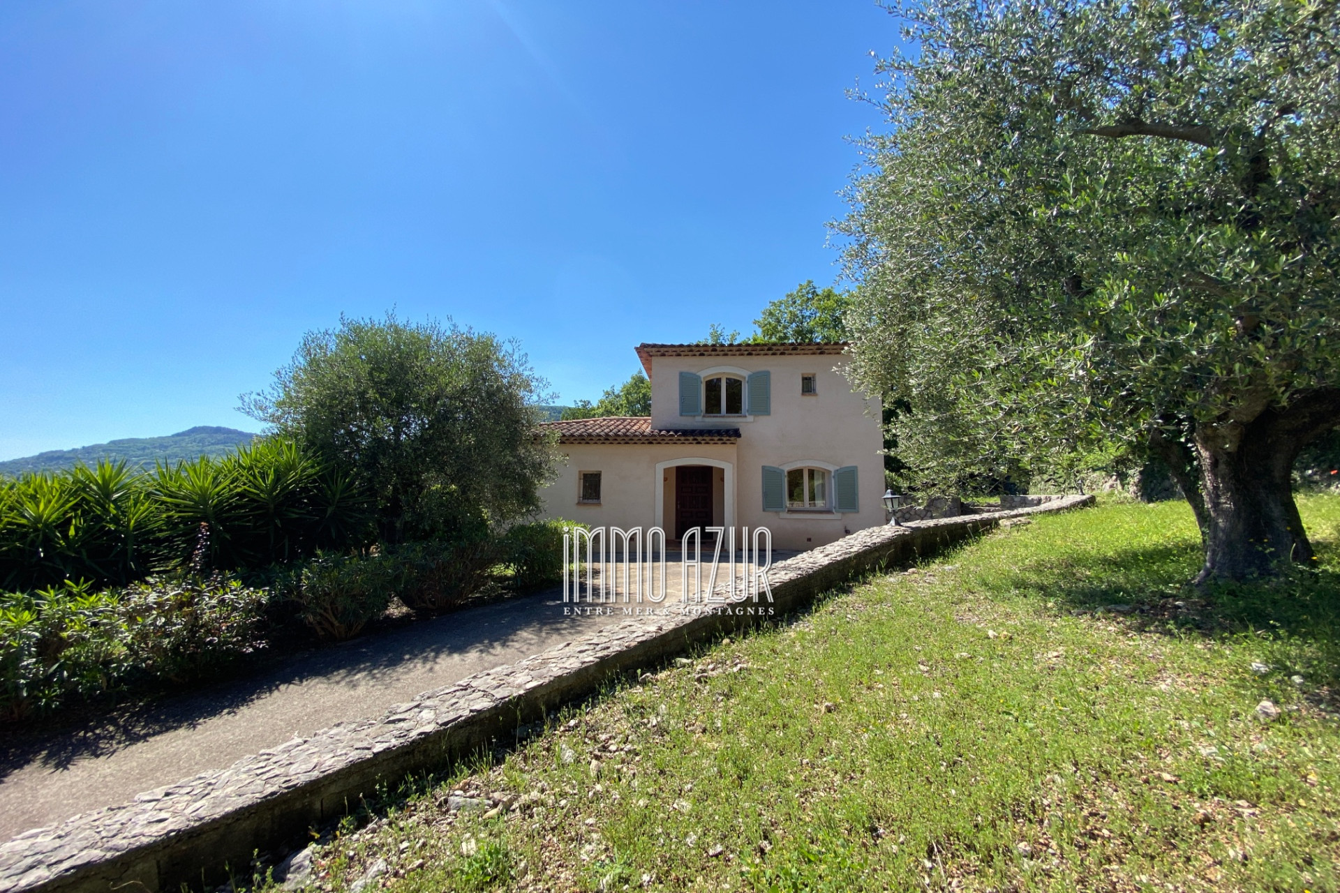 Vente Maison 156m² à Tourrettes-sur-Loup (06140) - Terres D'Azur