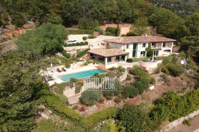 Villa Tourrettes-sur-Loup   to buy villa  5 chambres   280&nbsp;m&sup2;