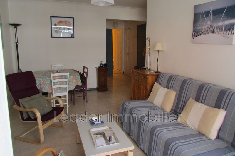 appartement  3 rooms  Antibes Downtown  64 m² -   