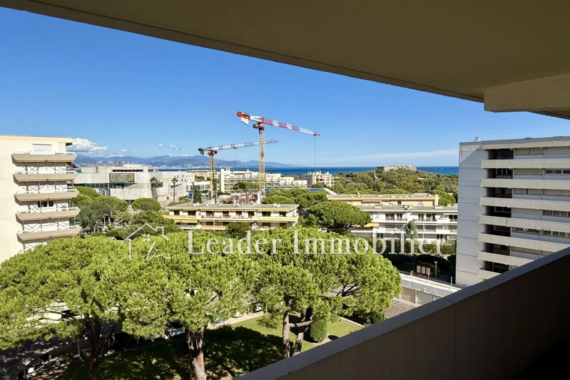 Location appartement Antibes  
