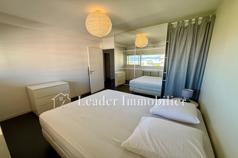 Location appartement Antibes  