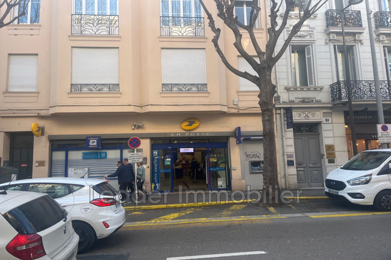 locauxlocation  Antibes Centre-ville  140 m² -   