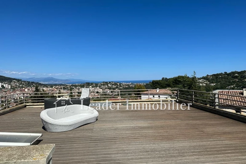 maison  5 pièces  Vallauris    