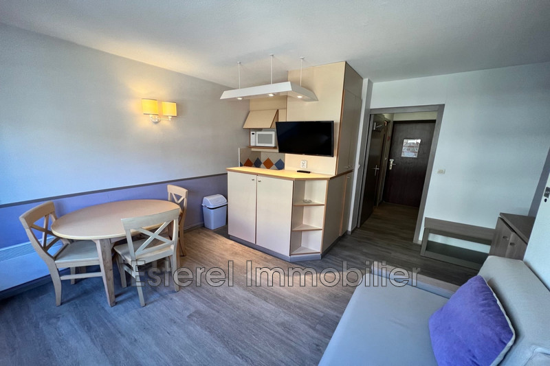Photo n°2 - Vente appartement Saint-Raphaël 83700 - 101 000 €