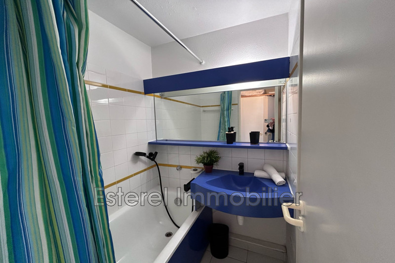 Photo n°7 - Vente appartement Saint-Raphaël 83700 - 149 000 €