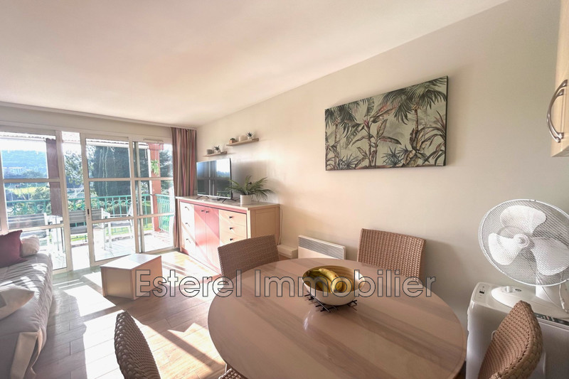 Photo n°2 - Vente appartement Saint-Raphaël 83700 - 179 500 €