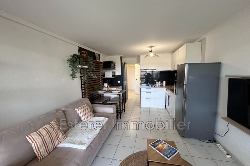 Photo n°5 - Vente appartement Saint-Raphaël 83700 - 145 000 €