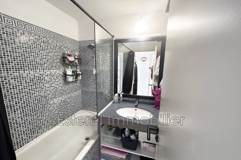 Photo n°5 - Vente appartement Saint-Raphaël 83700 - 255 000 €