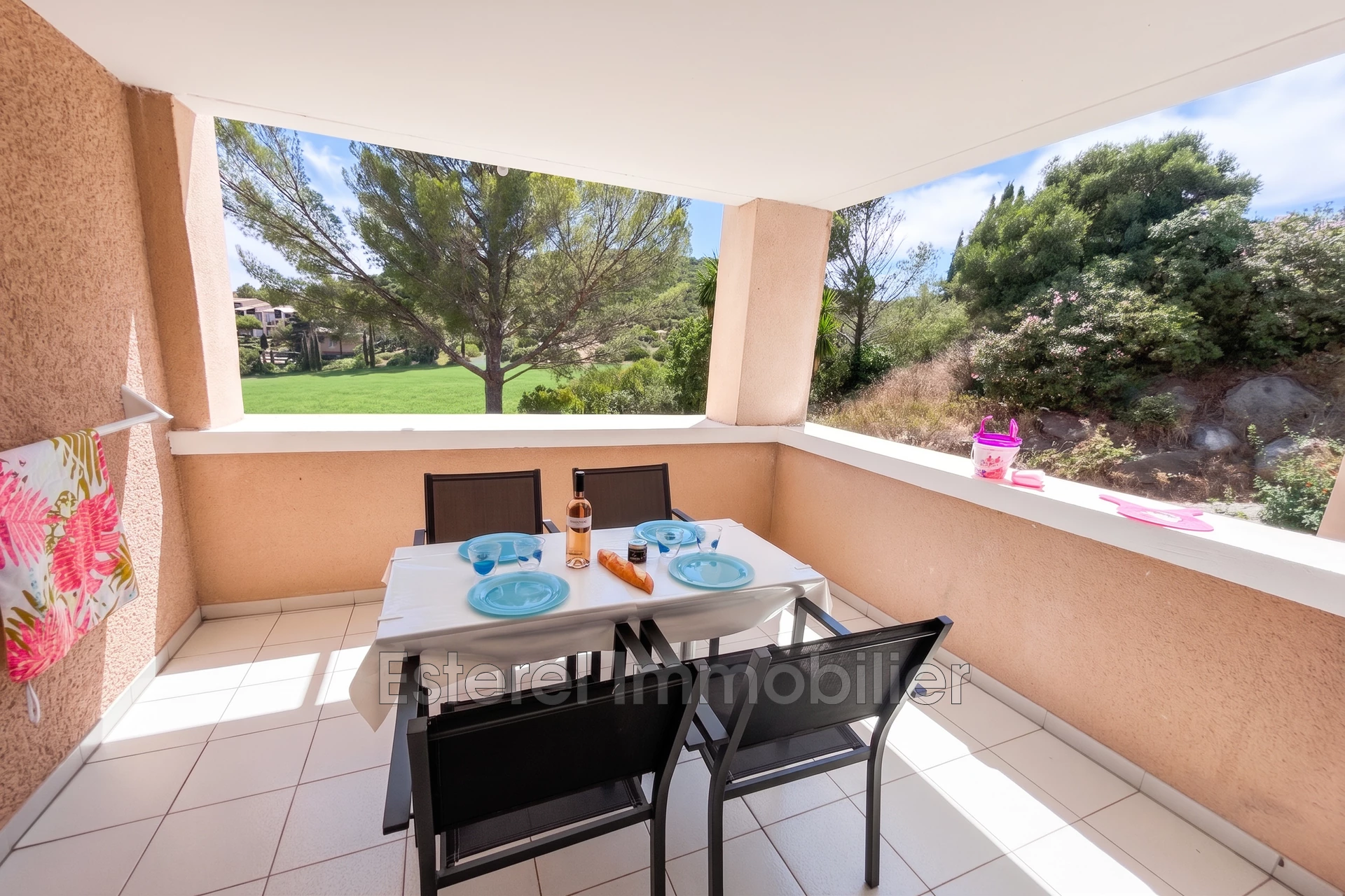 Appartement 2 pièces 28 m² · à Saint-Raphaël · 27,8 m² · 192 000 €