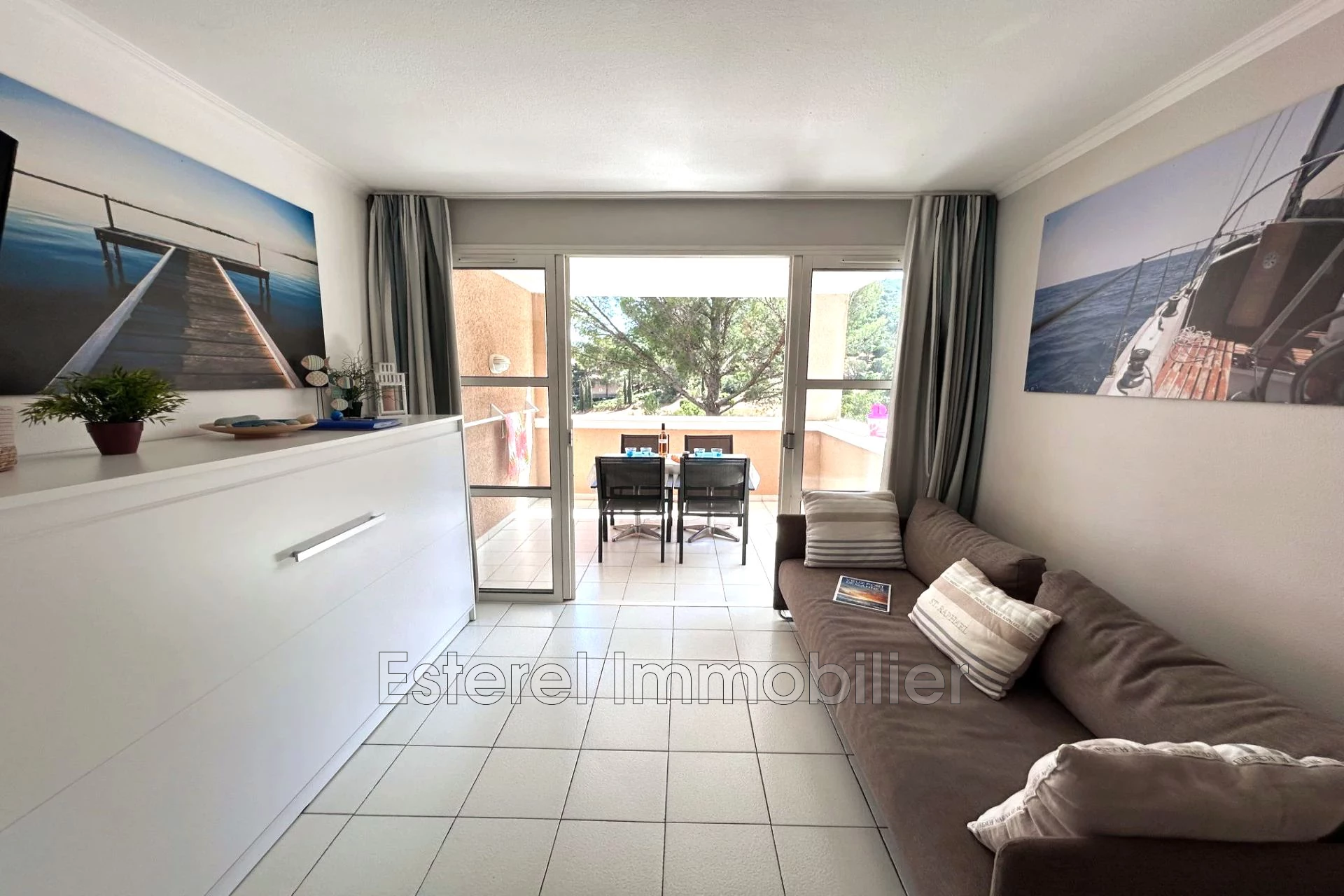 Appartement 2 pièces 28 m² · à Saint Raphaël · 27,8 m² · 192 000 €