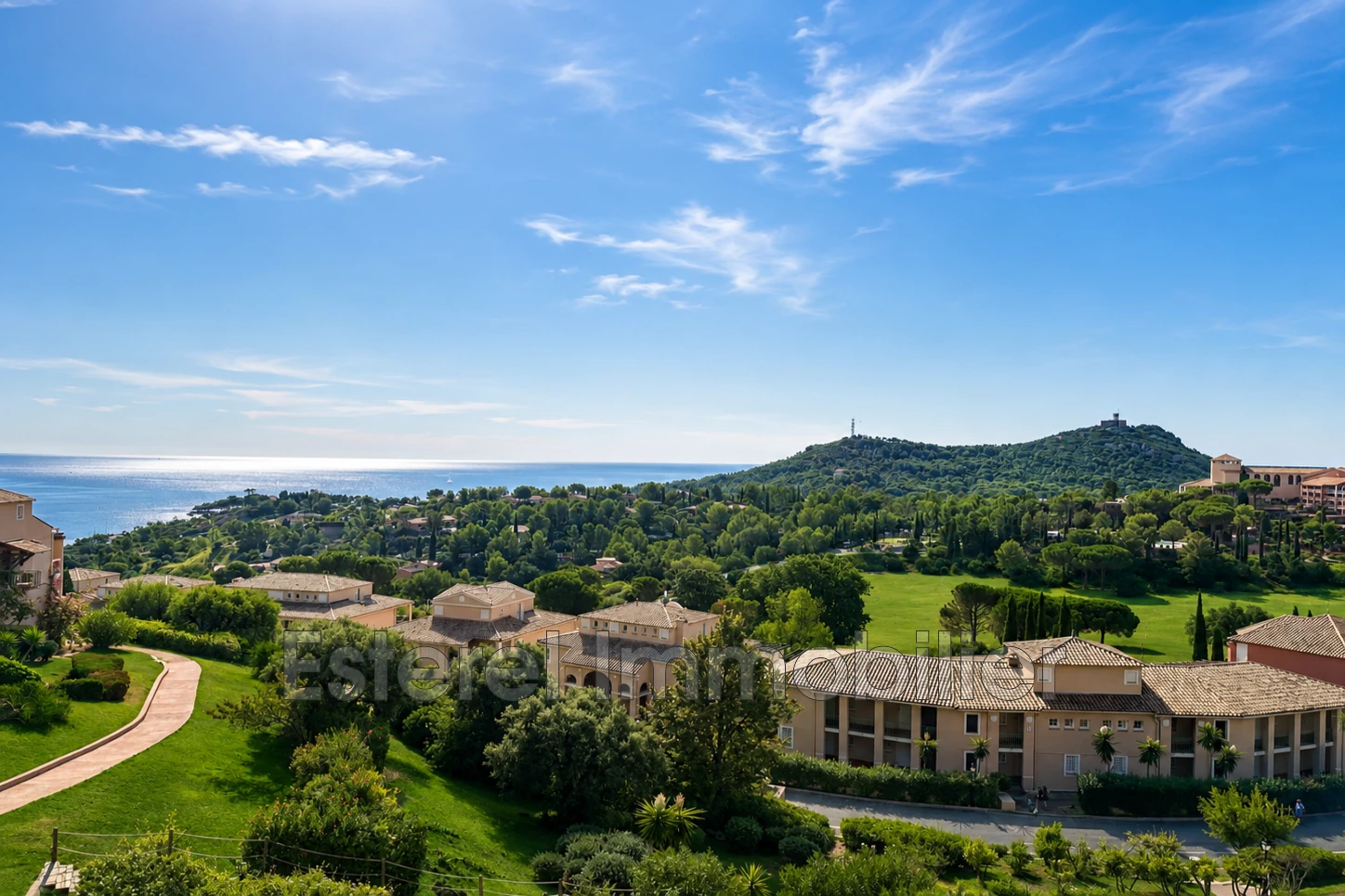 Appartement 3 pièces 44 m² · à Saint-Raphaël · 44 m² · 299 900 €