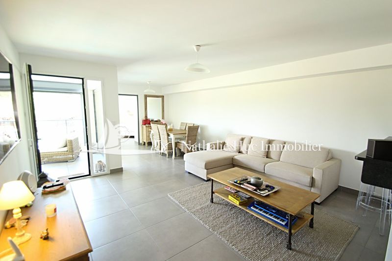Photo Appartement Saint-Cyprien Saint cyprien, achat appartement 3 pièces 76 m²