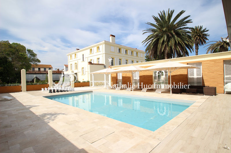 Photo Propriété Saint-Nazaire achat propriété 7 chambres 757 m²