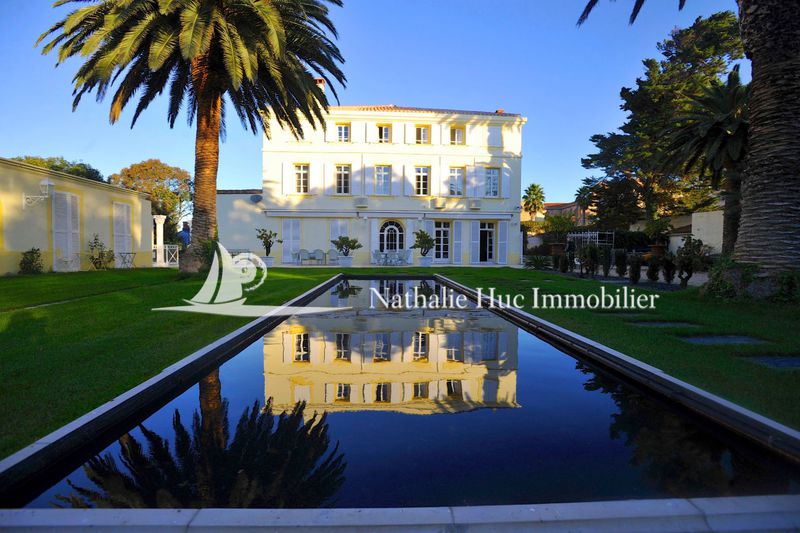 Photo Propriété Saint-Nazaire achat propriété 7 chambres 757 m²