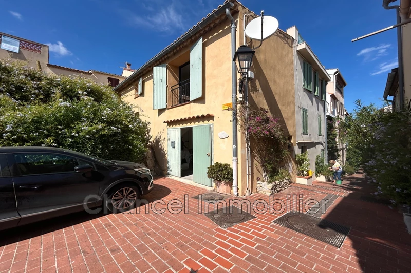 maison  2 rooms  Antibes Old town  55 m² -   