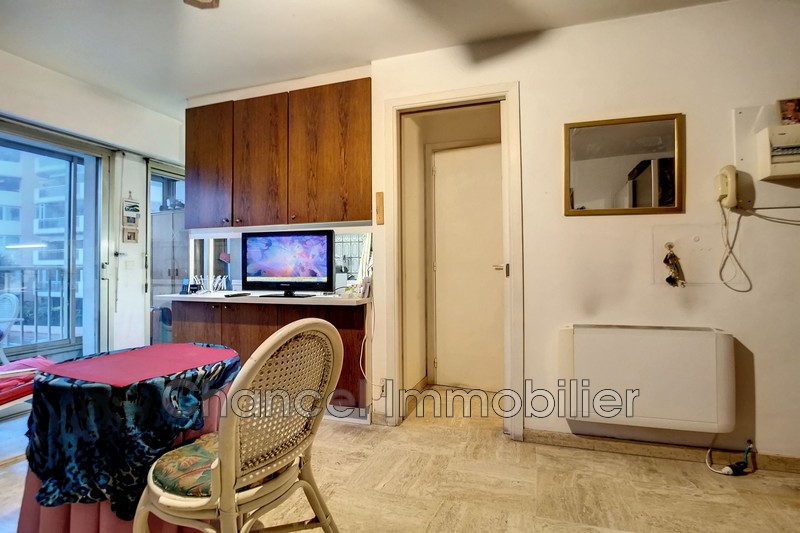 Photo Apartment Cannes Centre-ville,   to buy apartment  1 room   22&nbsp;m&sup2;