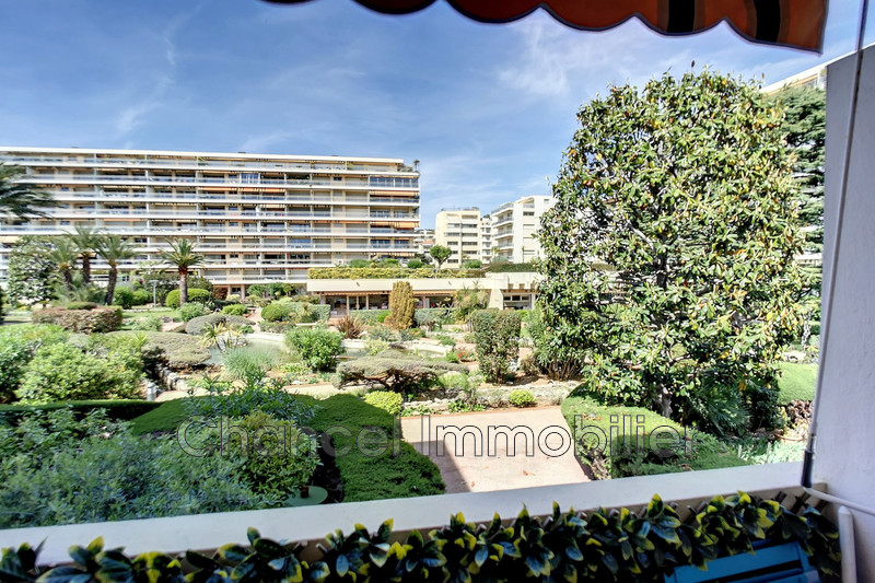 Photo Apartment Cannes Front de mer,   to buy apartment  2 rooms   49&nbsp;m&sup2;