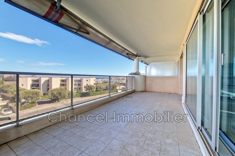 appartement  3 pièces  Antibes   74 m² -   